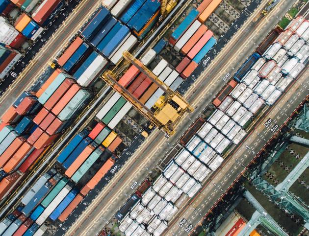 stocksnap-container-2568200_1920